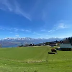 Moderne Apartments Mit Balkon Bergblick & Teilweisem Seeblick Ruhige Lage Im Salzkammergut Nahe Attersee