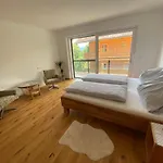 Moderne Apartments Mit Balkon Bergblick & Teilweisem Seeblick Ruhige Lage Im Salzkammergut Nahe Attersee