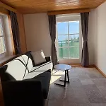Moderne Apartments Mit Balkon Bergblick & Teilweisem Seeblick Ruhige Lage Im Salzkammergut Nahe Attersee *