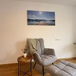 Moderne Apartments Mit Balkon Bergblick & Teilweisem Seeblick Ruhige Lage Im Salzkammergut Nahe Attersee * Nussdorf am Attersee