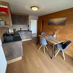Moderne Apartments Mit Balkon Bergblick & Teilweisem Seeblick Ruhige Lage Im Salzkammergut Nahe Attersee *