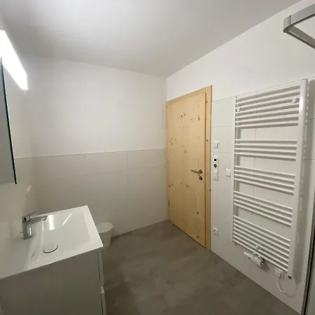 Moderne Am Attersee Dachsteinblick - Ruhige Lage Mit Traumhaften Blick 公寓 *